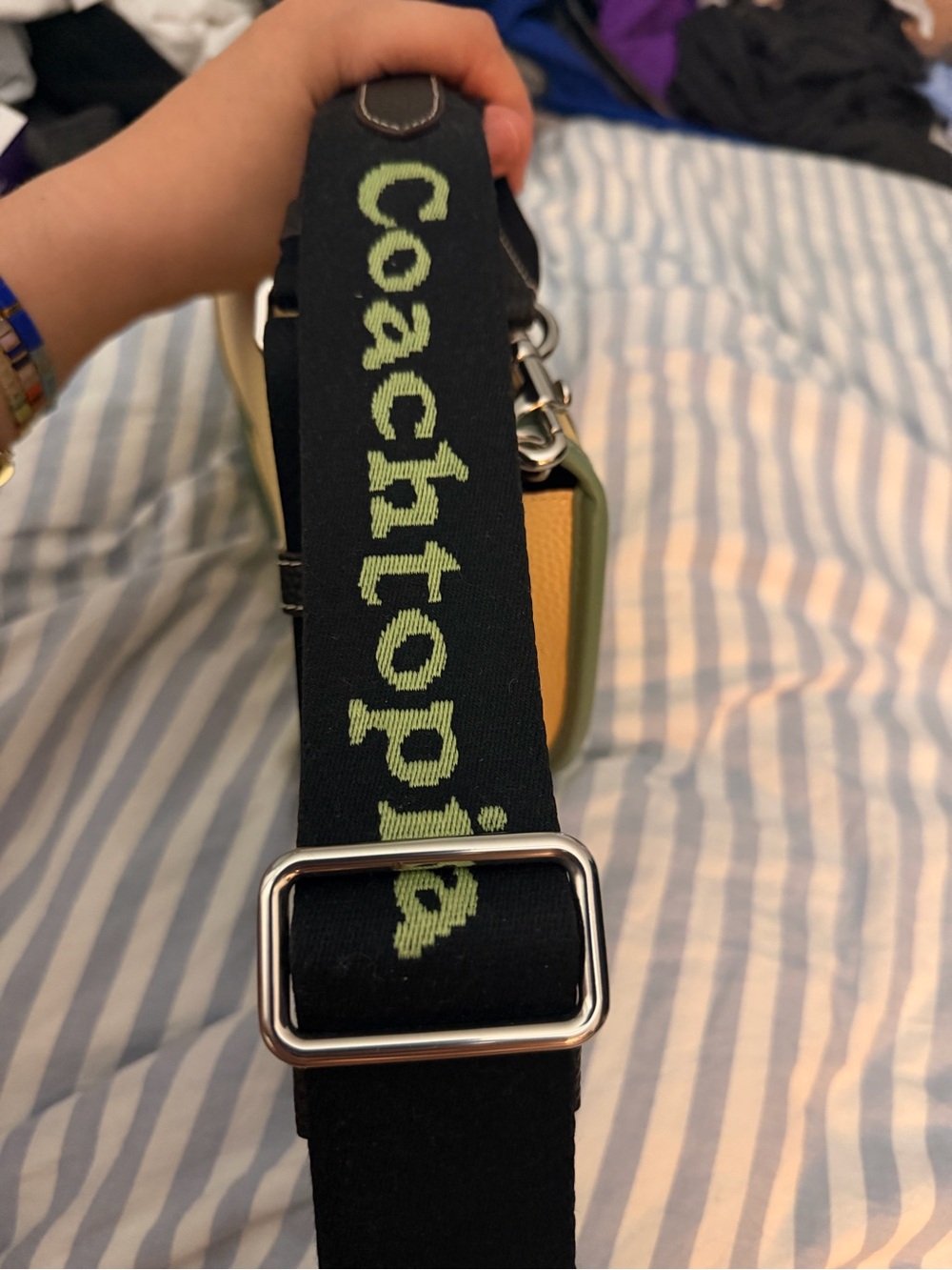 Coachtopia and Green Leather Saddle Messenger with Logo Strap - Picture 5 of 5